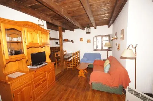 Residencial Linsoles Cincuenta - Image 1