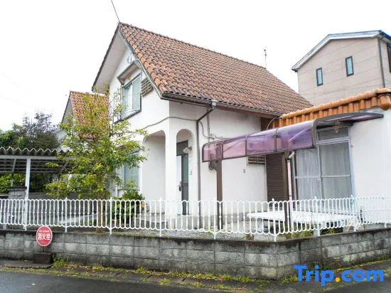 Higashiomi Large House - Image 1