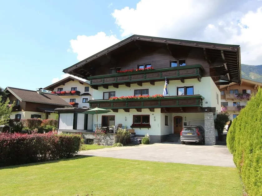 Comfortable Apartment near Ski Area in Piesendorf - Image 1