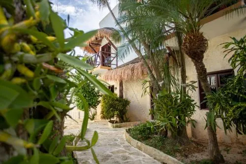 Howlita Hotel Tulum - Image 1