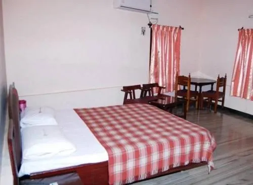 Hotel Parvathi Residency - Image 1