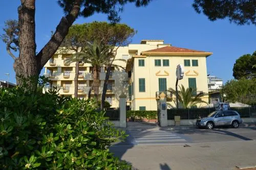Hotel Quattro Palme - Image 1