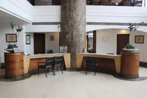 Leo Fort Hotel - Image 1