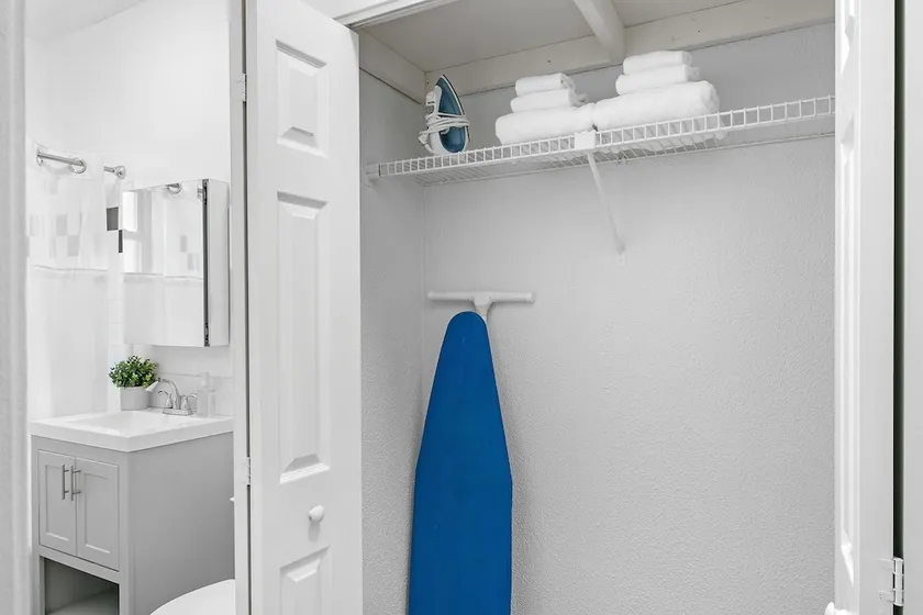 Comfy 1BR walk to Wellington 20min to Downtown - Image 1