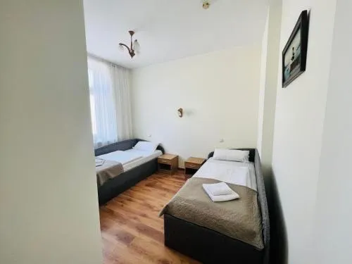 Spare Hotel - Image 1