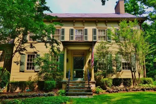 Inn at Glencairn - Image 1