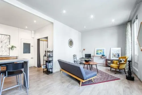 Superbe T2 de Standing au Pharo - Air Rental - Image 1