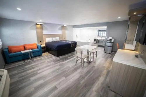 Travelodge by Wyndham Whittier - Image 1