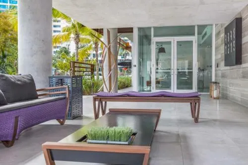 Boutique Hotel Suite 1215 West Avenue - Image 1