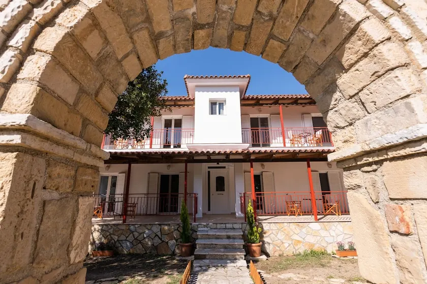 Mysa Nature Apartments - Image 1