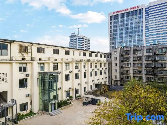 Kunming Bunshe Hotel - Image 1