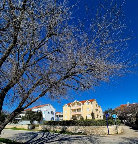 Dalmacia apartments - Image 1
