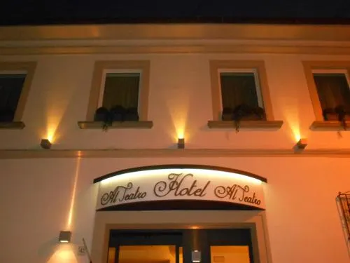 Al Teatro - Image 1