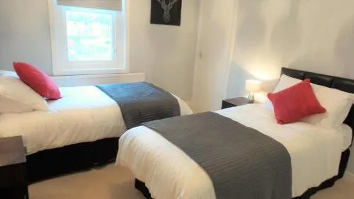 Kelpies Serviced Apartments- McCreadie - Image 1