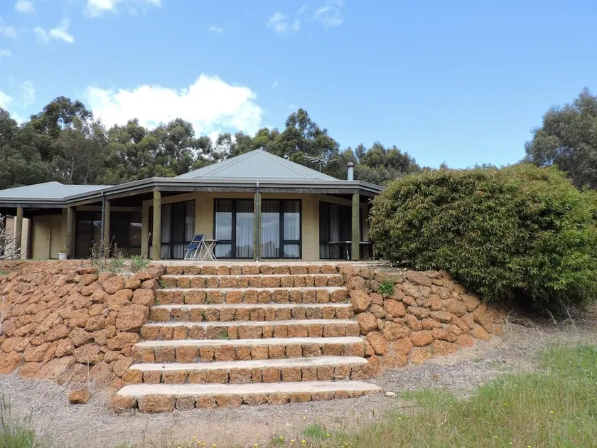 Rural Hideaway, Fireplace, Rural, Family Friendly - Image 1