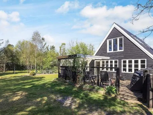 6 Person Holiday Home in Hals-by Traum - Image 1
