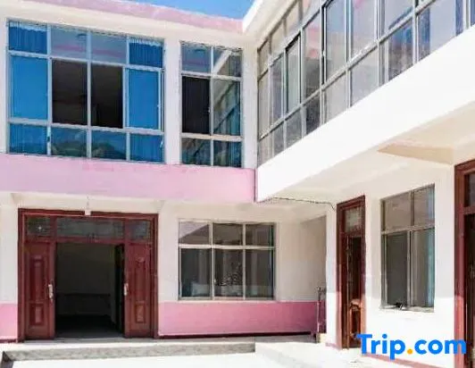 Wenxian Tianchi Bishui Homestay - Image 1