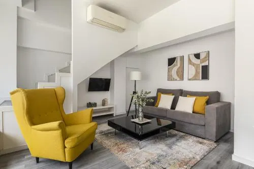 BNBHolder Calm Duplex Retiro Free Parking - Image 1