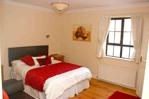 Pearse Road Rooms -room only- - Image 1