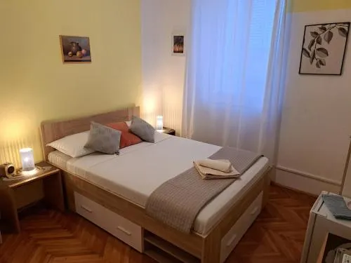 Maria's Place - Image 1