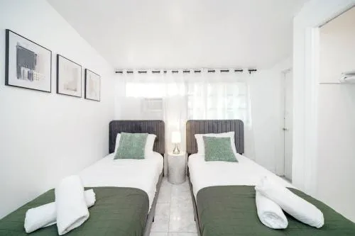 6 Br Heated Pool Private Sun Deck Holiday Home 6 - Image 1
