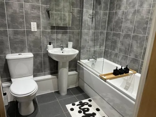 Beautiful York City apartment with free Parking - Image 1