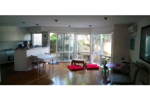 Fitzroy spacious house - Image 1