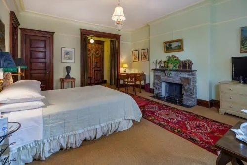 Manhattan Guest Suites - Image 1