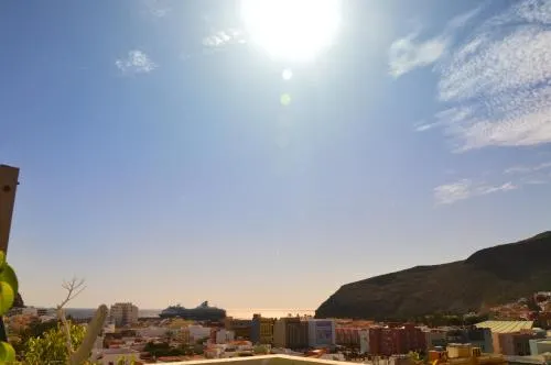 Holiday House Penthouse in La Gomera - Image 1