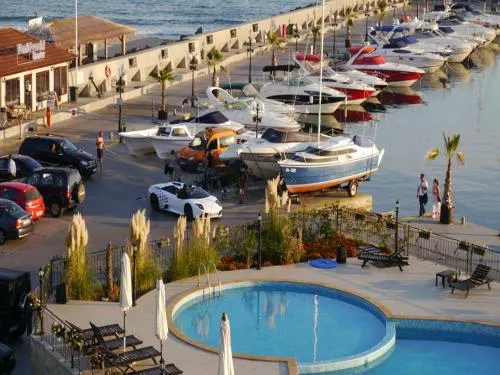 Aparthotel Belvedere - Image 1