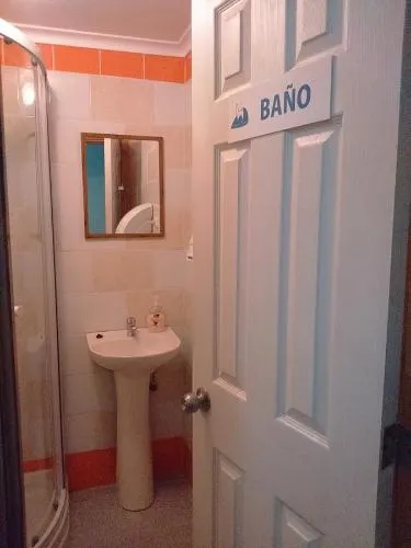 Hostal Guanaco Blanco - Image 1