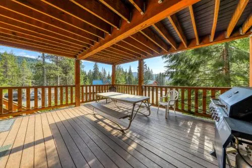 Little Trail Lodge - Image 1