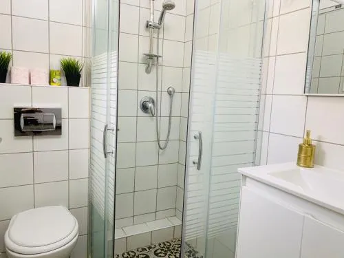 Mor's Place - Image 1