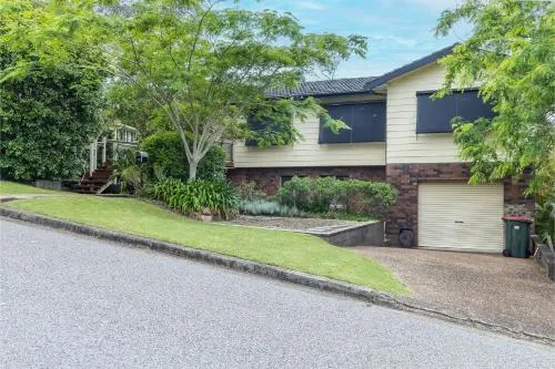 18 Irene Crescent Pet Friendly Holiday Home - Image 1