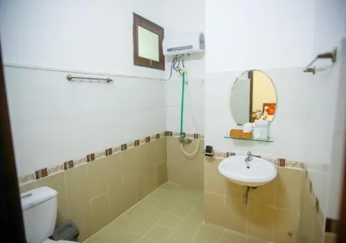 Friendly House - Image 1