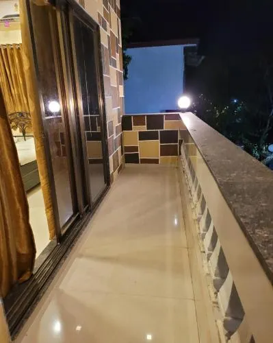 Mount Castle Villa - Image 1