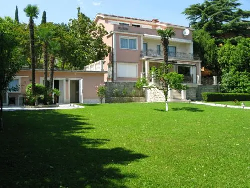 Villa Raisa - Image 1