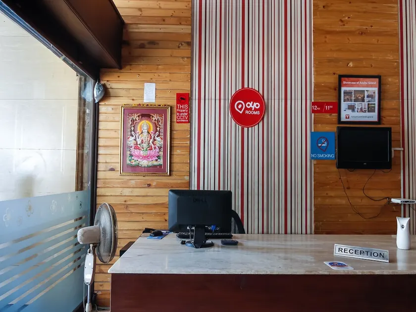 Hotel Anshu Grand - Image 1