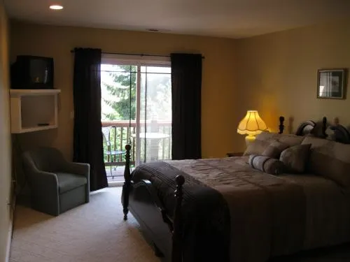 Blue Heron Inn - Image 1