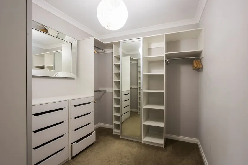 Spacious 4 BDR family home with Patio and BBQ - Image 1