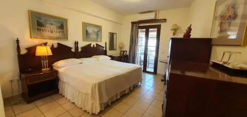 Hotel Kastro - Image 1
