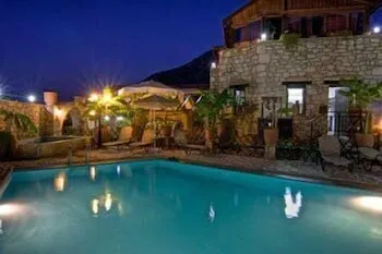 Stone Village Petrino Horio - Image 1