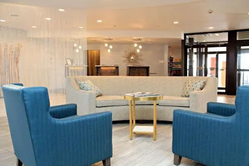Radisson Denver Central - Image 1