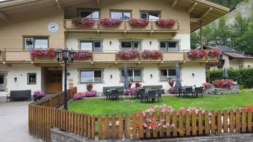 Chalet Amadeus - Image 1