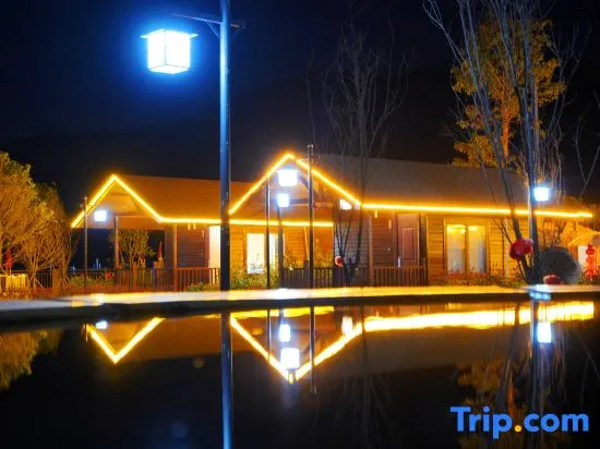 Daqian Fangguang Hot Spring Vacation Apartment - Image 1