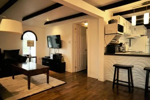 Auberge A La Fontaine - Image 1