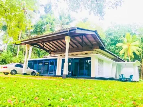 Hotel Rays Lanka - Image 1