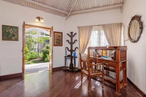 Alpinia by Vista Rooms - Image 1