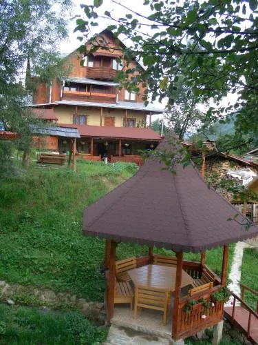 Pensiunea Lucia Bucovina - Image 1