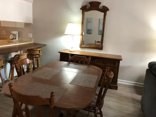 Pryce - A 3 Bedrooms 2 Bathrooms Townhouse - Image 1